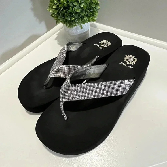 Yellow Box Platform Jewelled Flip Flop - Picture 3 of 10